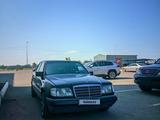 Mercedes-Benz E 320 1993 года за 1 400 000 тг. в Караганда