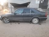 Mercedes-Benz C 180 1994 года за 2 100 000 тг. в Рудный – фото 3