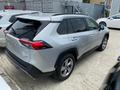 Toyota RAV4 2021 года за 15 500 000 тг. в Уральск – фото 3