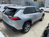Toyota RAV4 2021 годаүшін15 500 000 тг. в Уральск – фото 3