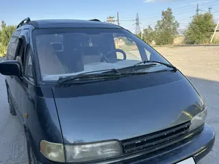 Toyota Previa, 1992