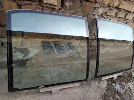 Двойные стекла Mercedes w140 коротыш за 30 000 тг. в Алматы