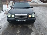 Mercedes-Benz E 200 1997 годаүшін2 500 000 тг. в Караганда