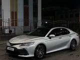 Toyota Camry 2022 годаfor19 000 000 тг. в Астана