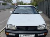 Volkswagen Golf 1997 годаүшін1 200 000 тг. в Астана