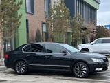 Skoda Superb 2014 года за 7 000 000 тг. в Алматы – фото 2
