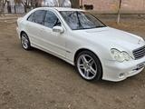 Mercedes-Benz C 230 2004 года за 4 500 000 тг. в Жезказган – фото 2