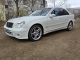 Mercedes-Benz C 230 2004 года за 4 500 000 тг. в Жезказган – фото 3