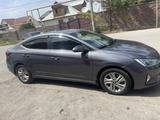 Hyundai Elantra 2019 года за 7 600 000 тг. в Алматы – фото 2