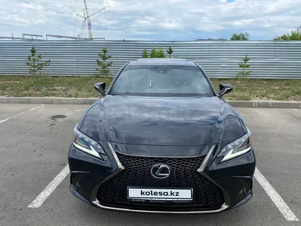 Lexus ES 250 2020 года за 26 000 000 тг. в Усть-Каменогорск – фото 3
