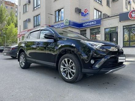 Toyota RAV4 2019 года за 14 500 000 тг. в Уральск – фото 30