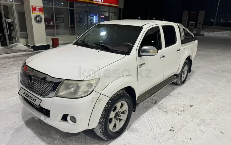 Toyota Hilux 2013 года за 7 500 000 тг. в Караганда