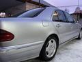 Mercedes-Benz E 320 2000 года за 7 500 000 тг. в Шымкент – фото 4