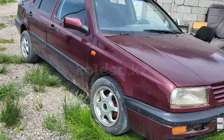 Volkswagen Vento 1994 года за 900 000 тг. в Байсерке