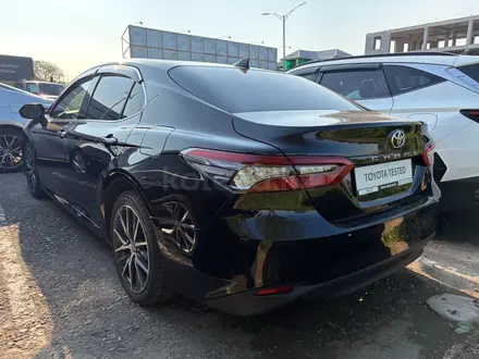 Toyota Camry Luxe 2024 года за 17 400 000 тг. в Алматы – фото 2