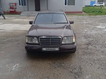 Mercedes-Benz E 300 1995 года за 1 600 000 тг. в Алматы – фото 2