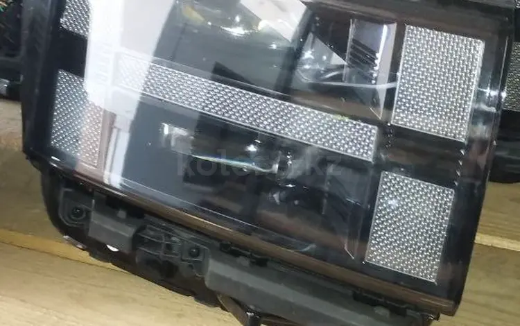 Фара на хюндай санта-фе за 220 000 тг. в Астана