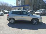 Volkswagen Tiguan 2009 года за 4 400 000 тг. в Караганда – фото 2