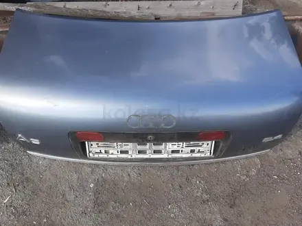 Крышка багажника ауди а6 за 30 000 тг. в Алматы