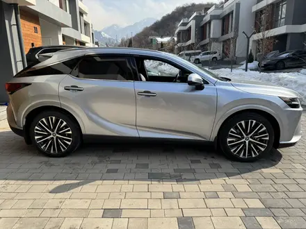 Lexus RX 350 2024 года за 35 000 000 тг. в Алматы – фото 3