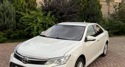 Toyota Camry 2015 годаүшін12 490 000 тг. в Алматы