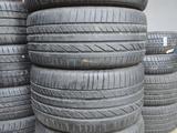 Комплект летних разношироких шин Bridgestone RUNFLAT 315/35/20, 275/40/20 за 150 000 тг. в Алматы