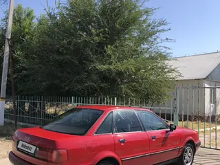 Audi 80
