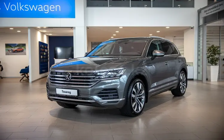 Volkswagen Touareg Exclusive Atmosphere 2022 года за 45 000 000 тг. в Алматы