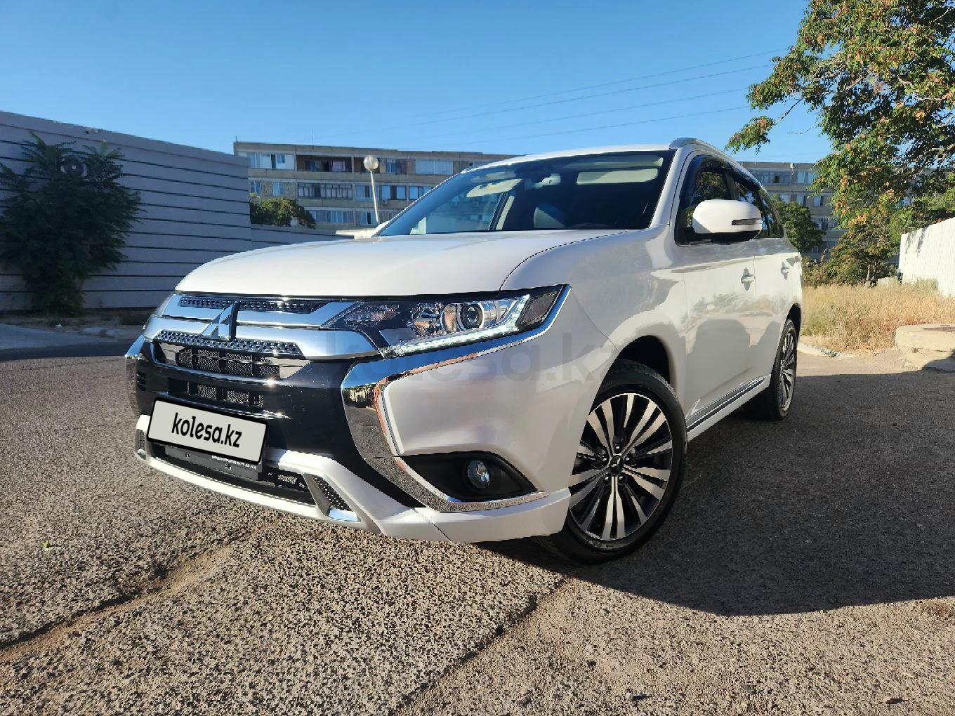 Mitsubishi Outlander 2022 г.