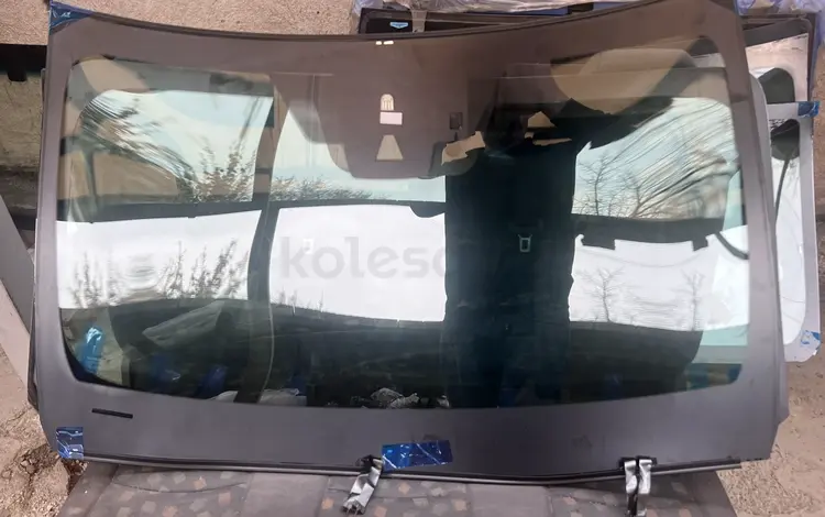 Лобовое стекло Lexus Es 2018- за 250 000 тг. в Алматы