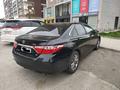 Toyota Camry 2017 годаүшін7 100 000 тг. в Уральск – фото 2