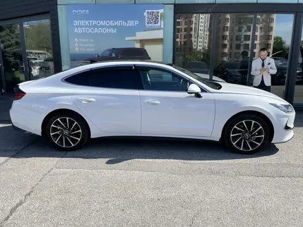 Hyundai Sonata 2022 года за 15 000 000 тг. в Шымкент – фото 3