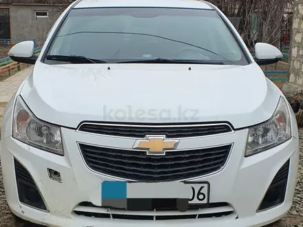 Chevrolet Cruze 2013 года за 3 550 000 тг. в Атырау