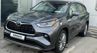 Toyota Highlander 2022 года за 30 500 000 тг. в Алматы