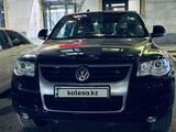 Volkswagen Touareg 2009 года за 7 900 000 тг. в Астана – фото 4