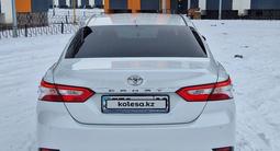 Toyota Camry 2019 года за 13 500 000 тг. в Тараз – фото 4