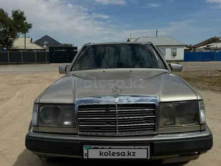 Mercedes-Benz E 230 1991 года за 1 300 000 тг. в Казалинск – фото 7