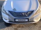 Hyundai Sonata 2011 года за 6 000 000 тг. в Атырау – фото 3