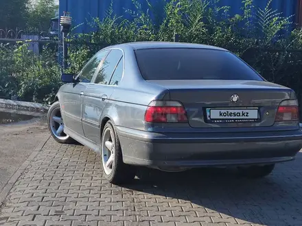 BMW 523 1997 года за 3 600 000 тг. в Кокшетау – фото 2
