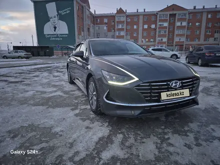 Hyundai Sonata 2022 года за 14 000 000 тг. в Актобе