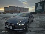 Hyundai Sonata 2022 годаfor14 000 000 тг. в Актобе – фото 3