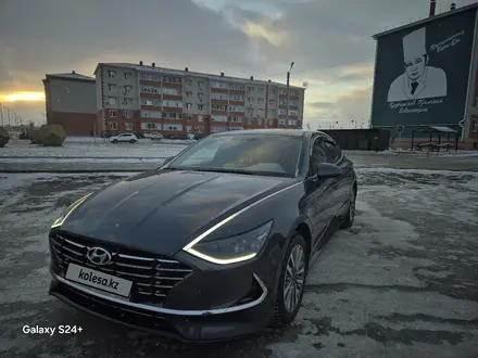 Hyundai Sonata 2022 года за 14 000 000 тг. в Актобе – фото 3