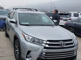 Toyota Highlander 2016 года за 11 000 000 тг. в Уральск