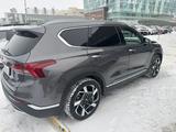 Hyundai Santa Fe 2023 года за 19 200 000 тг. в Астана – фото 3
