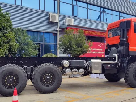 CLW  6X6 тягач с 8 тонным телескопическим краном 2024 года в Алматы – фото 13