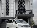 Toyota Alphard 2005 года за 7 650 000 тг. в Шымкент – фото 2