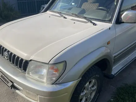 Toyota Land Cruiser Prado 1999 года за 6 600 000 тг. в Алматы – фото 5