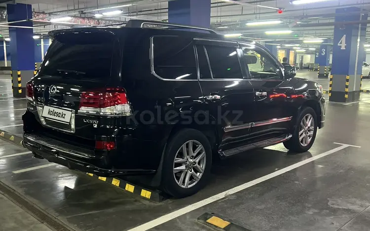 Lexus LX 570 2013 года за 24 000 000 тг. в Астана