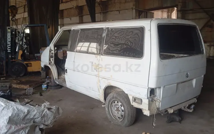 Volkswagen Transporter 1993 года за 1 500 000 тг. в Караганда