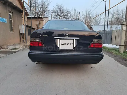Mercedes-Benz E 280 1994 года за 7 000 000 тг. в Шымкент – фото 10